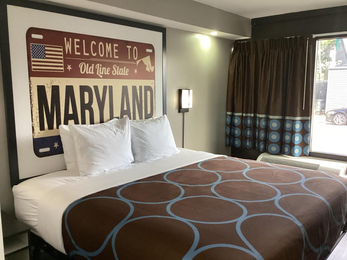 Super 8 By Wyndham Baltimore Northwest Екстериор снимка