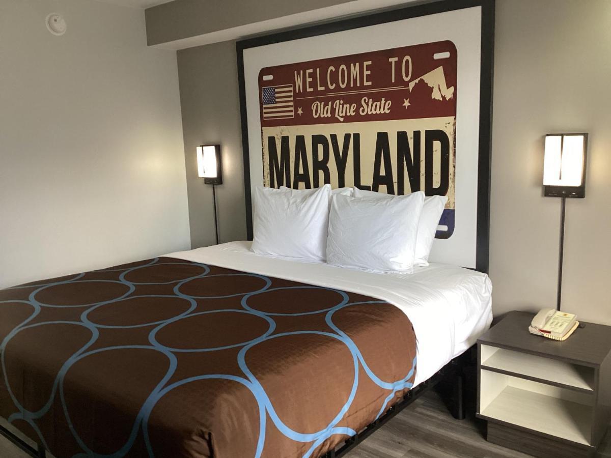 Super 8 By Wyndham Baltimore Northwest Екстериор снимка