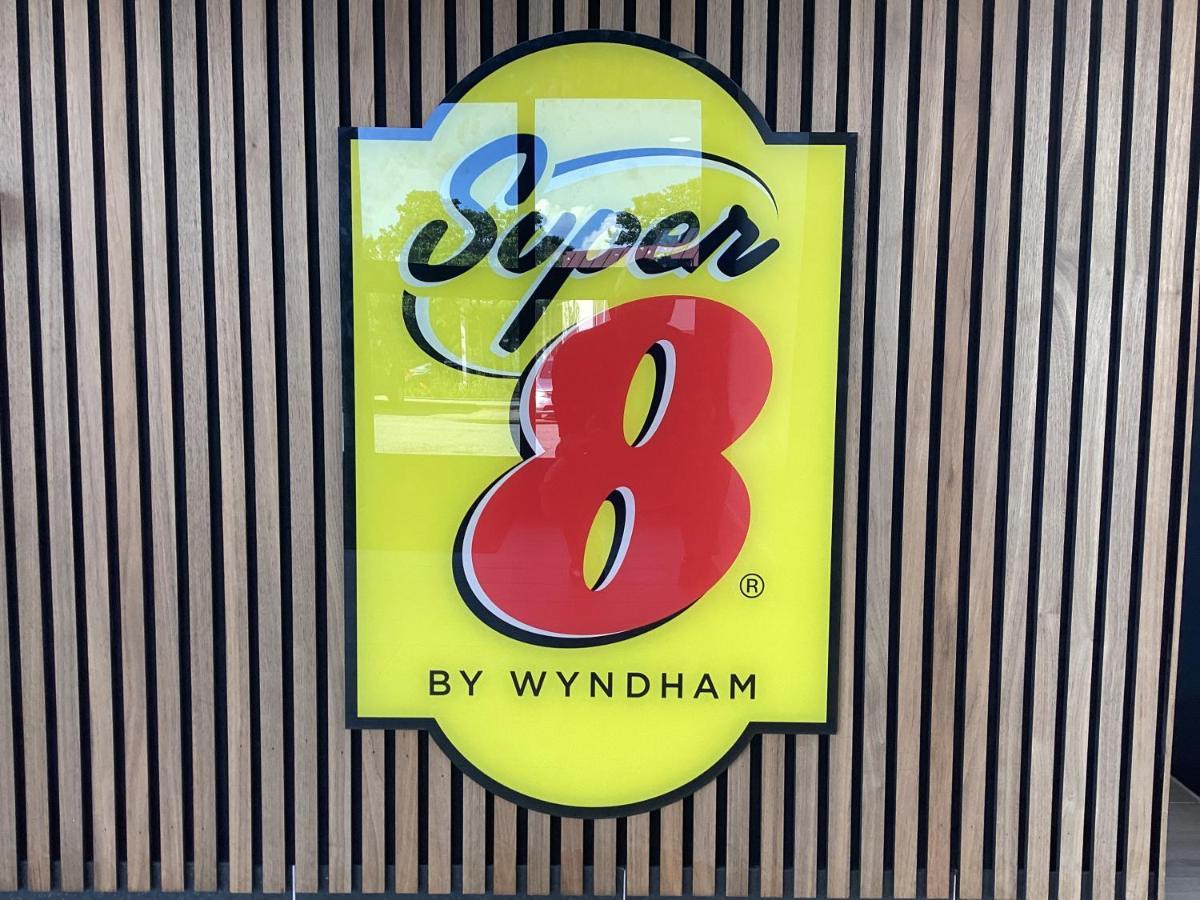 Super 8 By Wyndham Baltimore Northwest Hotel Екстериор снимка